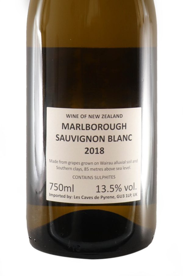 Pebble Dew White Wine New Zealand Sauvignon Blanc Back Label