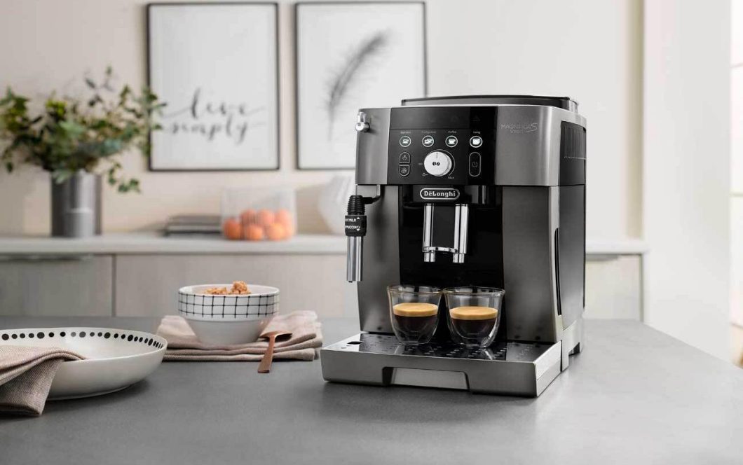 ALL THINGS DRINKS - Delonghi Magnifica S - Automatic Bean to Cup Coffee Machine - Best Coffee Equipment on Amazon